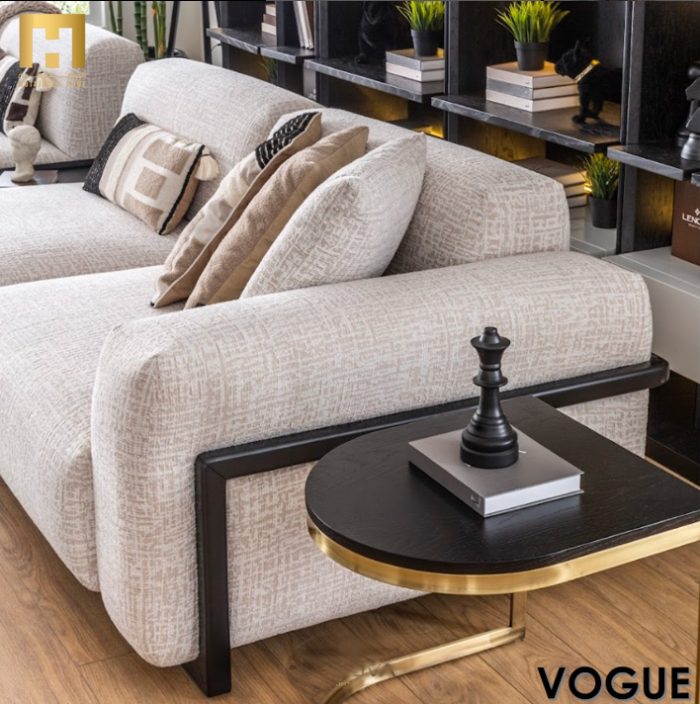 VOGUE - Image 2