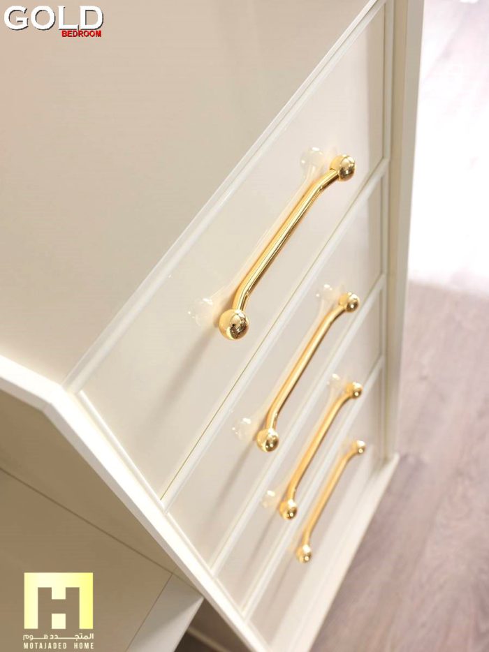 GOLD - Image 8