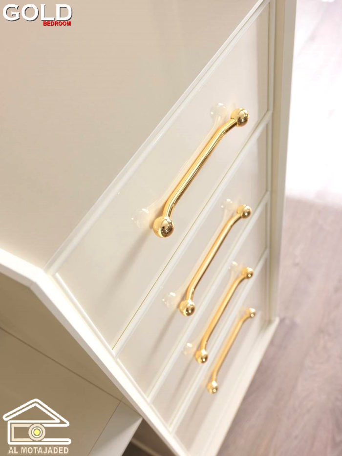 GOLD - Image 6