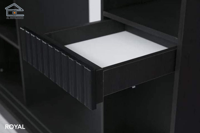 ROYAL - Image 18